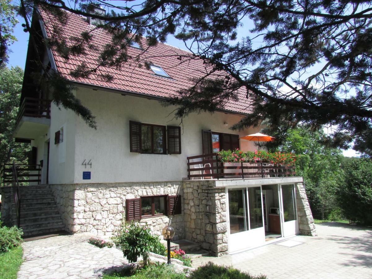 House Nenad Hotel Plitvička Jezera Exterior foto